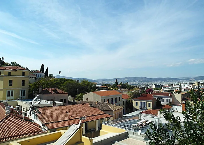 Spacious With Terrace Under Acropolis